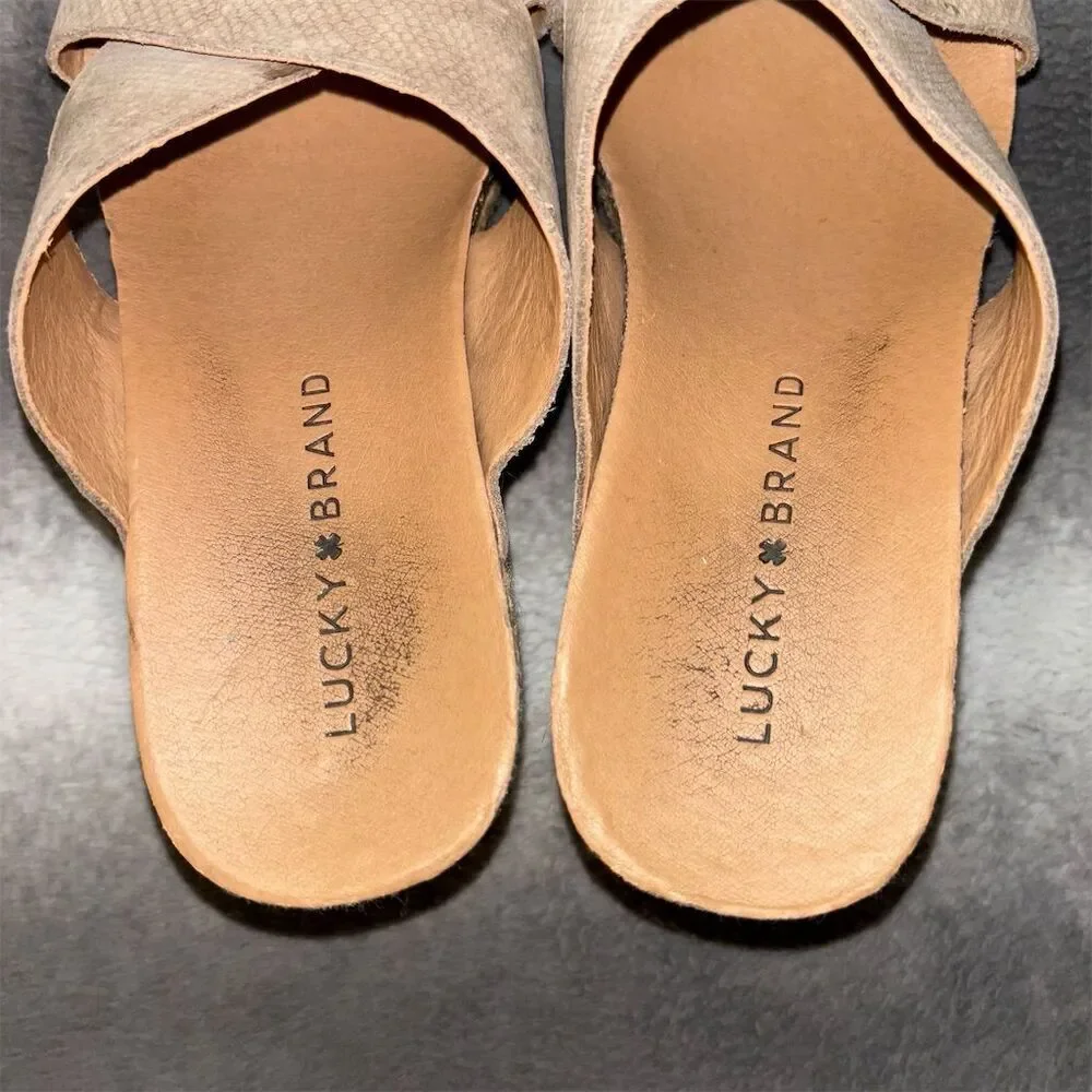 Lucky Brand Women's Neeka Taupe Slide Wedge Sandals Size 7.5M - Picture 13 of 16
